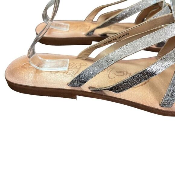 Naughty Monkey Womens Metallic Leather Toe Ring Sandals Strappy Shoes Flats 6.5 - Picture 12 of 16